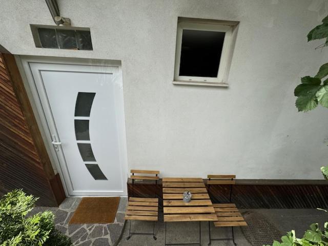Cozy Flat Near Tivoli Park With Free Parking Lägenhet Ljubljana Exteriör bild